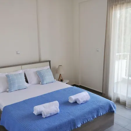 펜션 Markellas Summer House