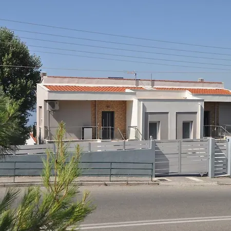 Markellas Summer House *