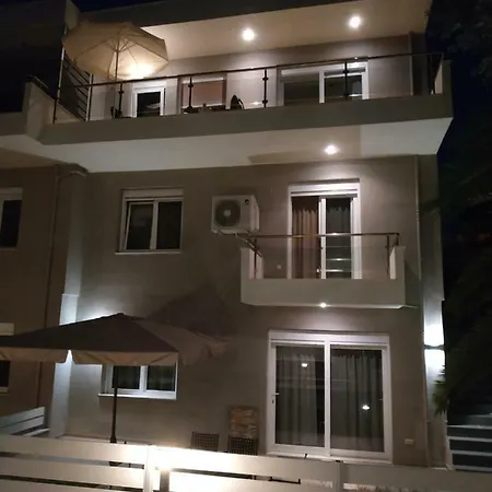 Markellas Summer House *